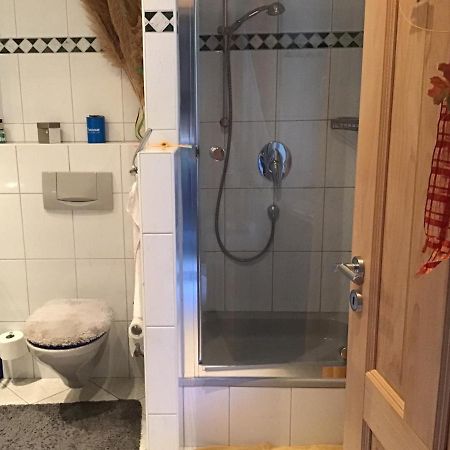 Doppelzimmer Mit Terrasse Zum Garten, Ruhig, Weinbergsblick, Zusaetzliches Kinderzimmer Anbei Moeglich Winningen Exterior foto